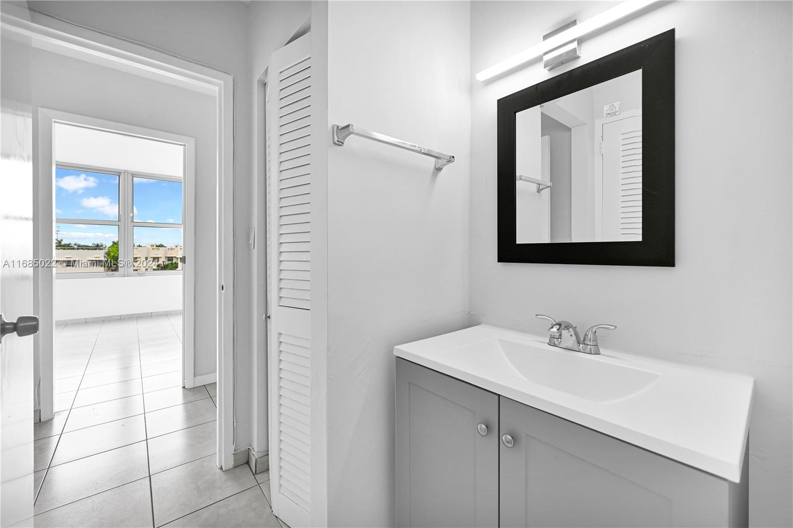TRITON TOWER CONDO - Residential Lease
