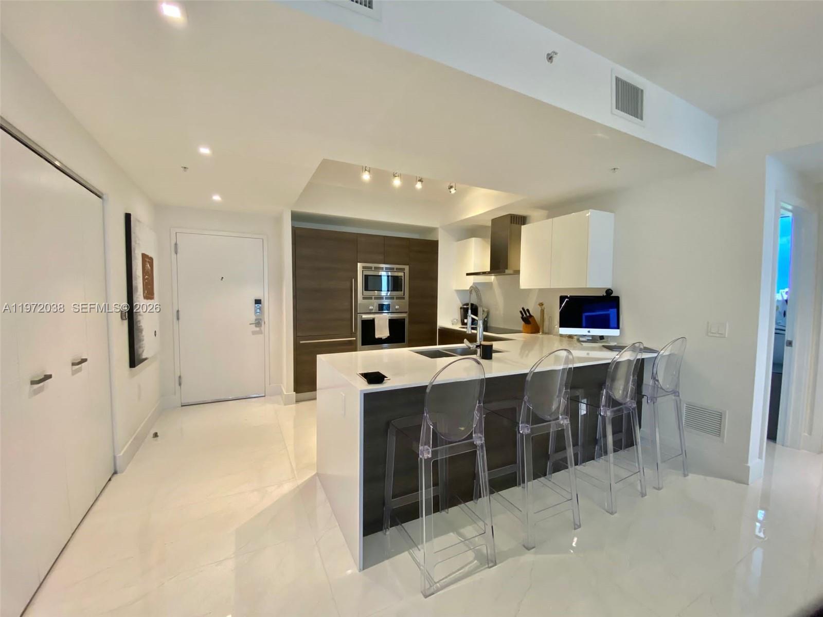 MERRICK MANOR CONDO - Residential