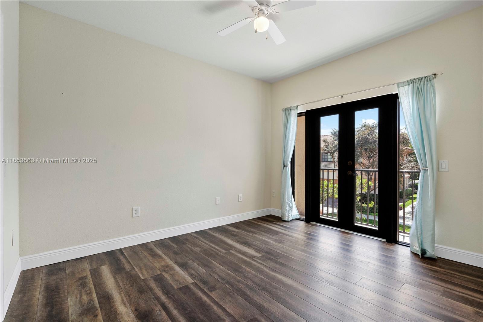 GRAND CYPRESS REPLAT - Residential