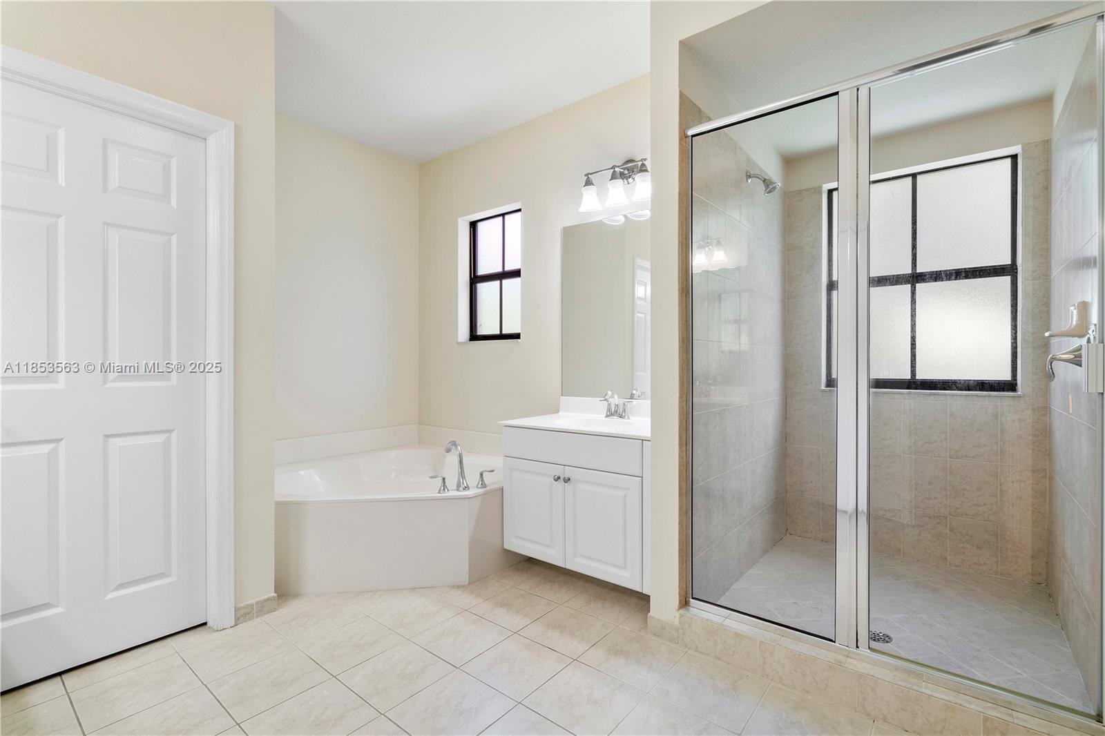 GRAND CYPRESS REPLAT - Residential