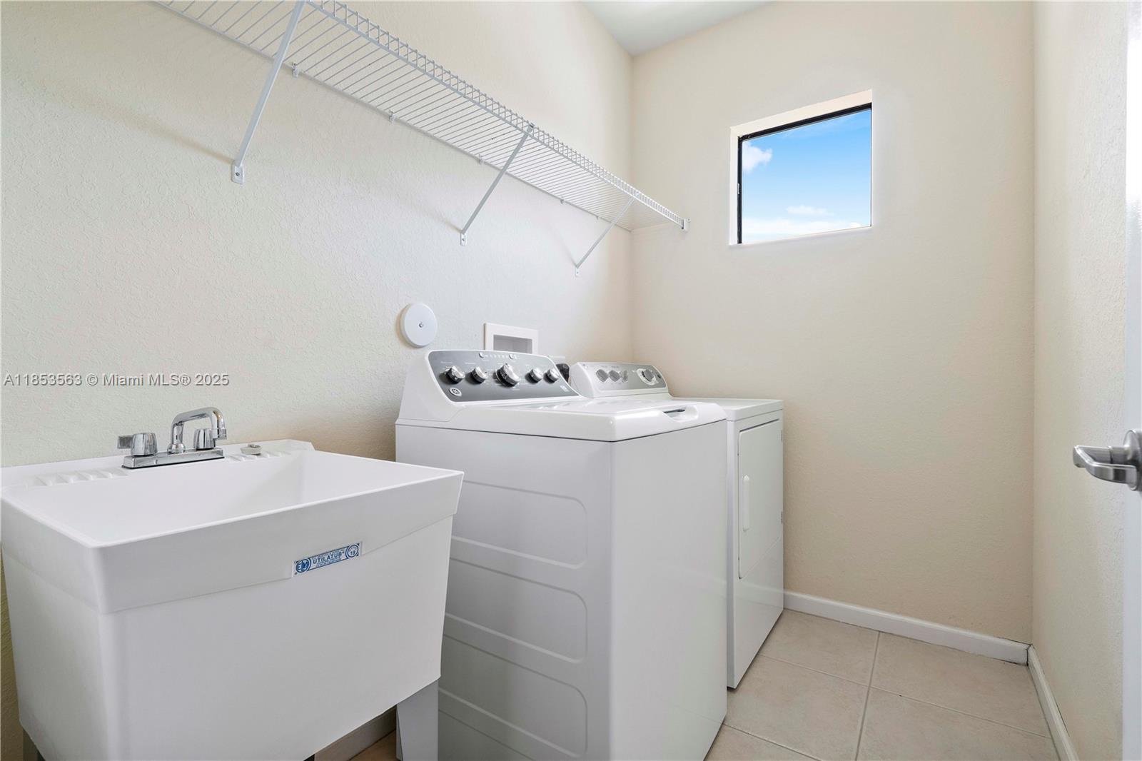 GRAND CYPRESS REPLAT - Residential