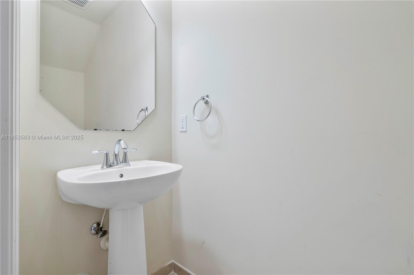 GRAND CYPRESS REPLAT - Residential