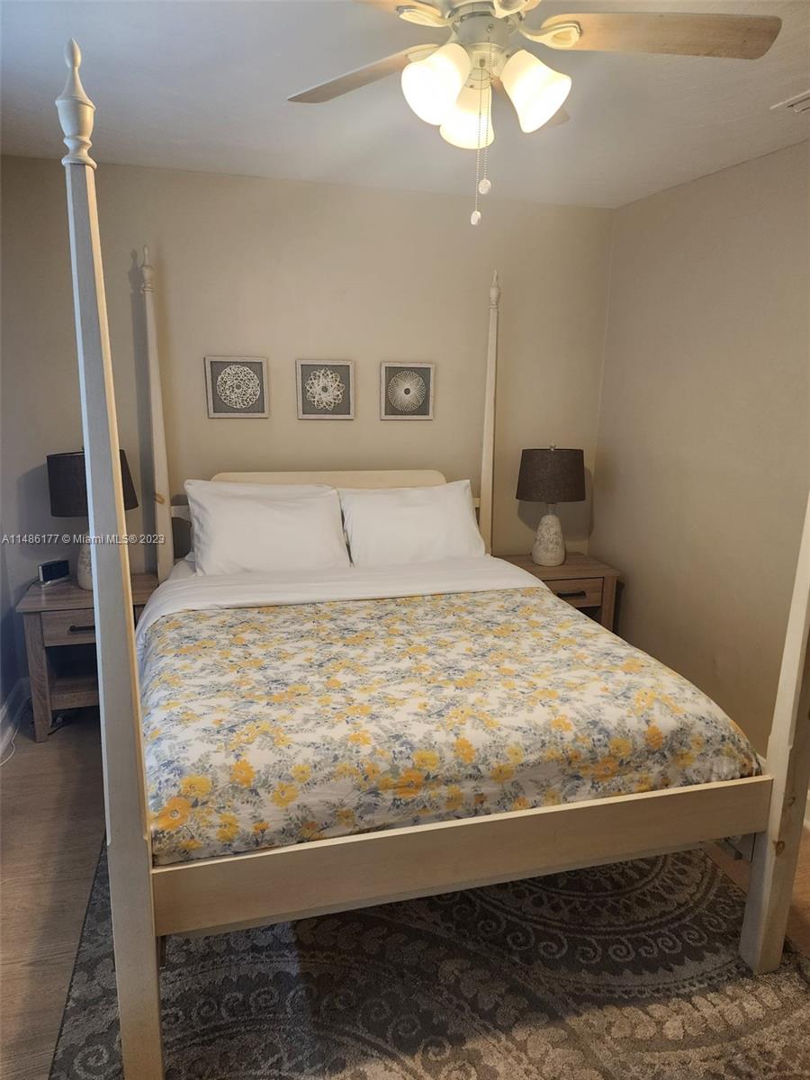 DEERFIELD COLONY COURT - Residential Lease