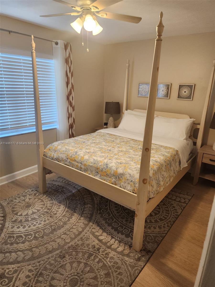 DEERFIELD COLONY COURT - Residential Lease