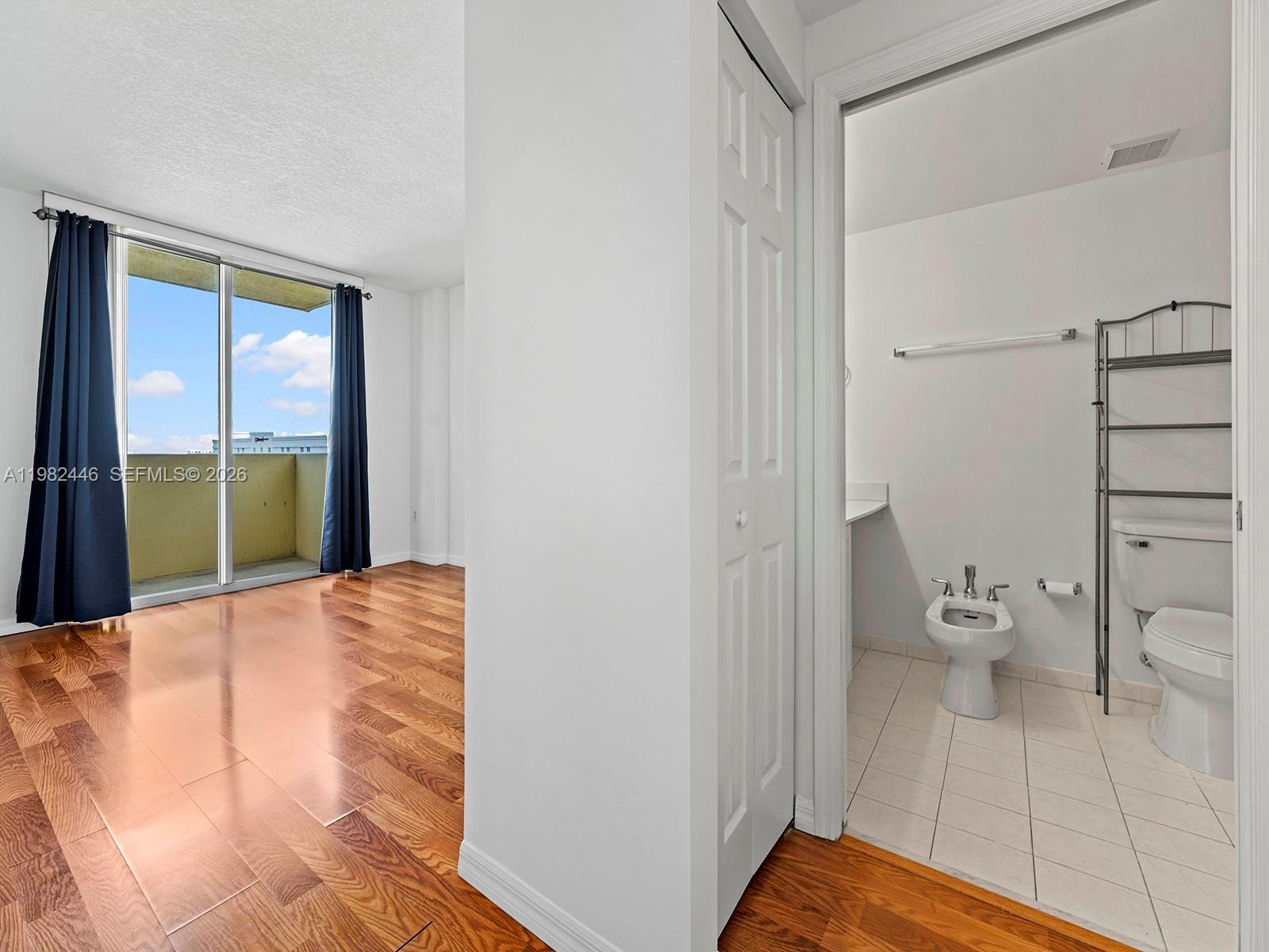 LEJEUNE PLAZA CONDO - Residential Lease