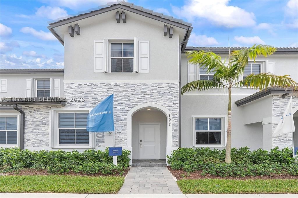 MOTIVATED SELLER! Don’t miss this incredible opportunity to own a never-lived-in former model home! This beautifully designed 3-bedroom, 2.5-bath residence features a spacious layout with both a Great Room & a separate family room, perfect for modern living. The stylish interior boasts a fresh contemporary color palette, while the sleek kitchen is outfitted with white cabinetry and stainless steel appliances. Ideally situated in a prime location, this home offers easy access to everything you need. Community amenities are nearing completion. Furniture & accessories are not included but available for purchase. Square footage is approximate. Experience the perfect blend of style, comfort, & convenience!