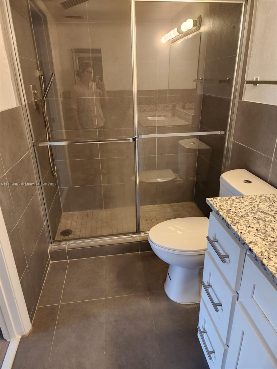 MARINA OAKS CONDO - Residential Lease