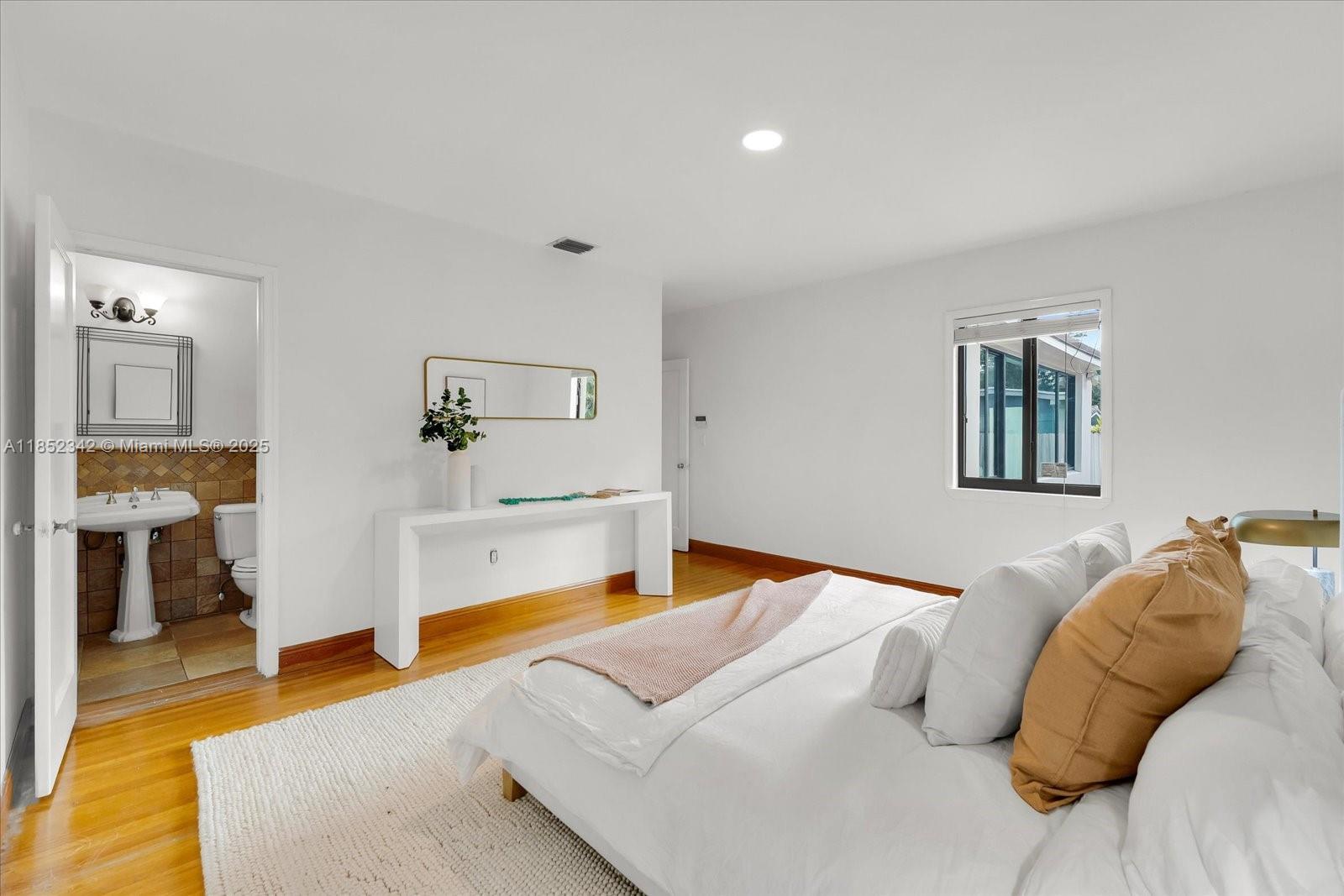 BRICKELL ESTATES - Residential