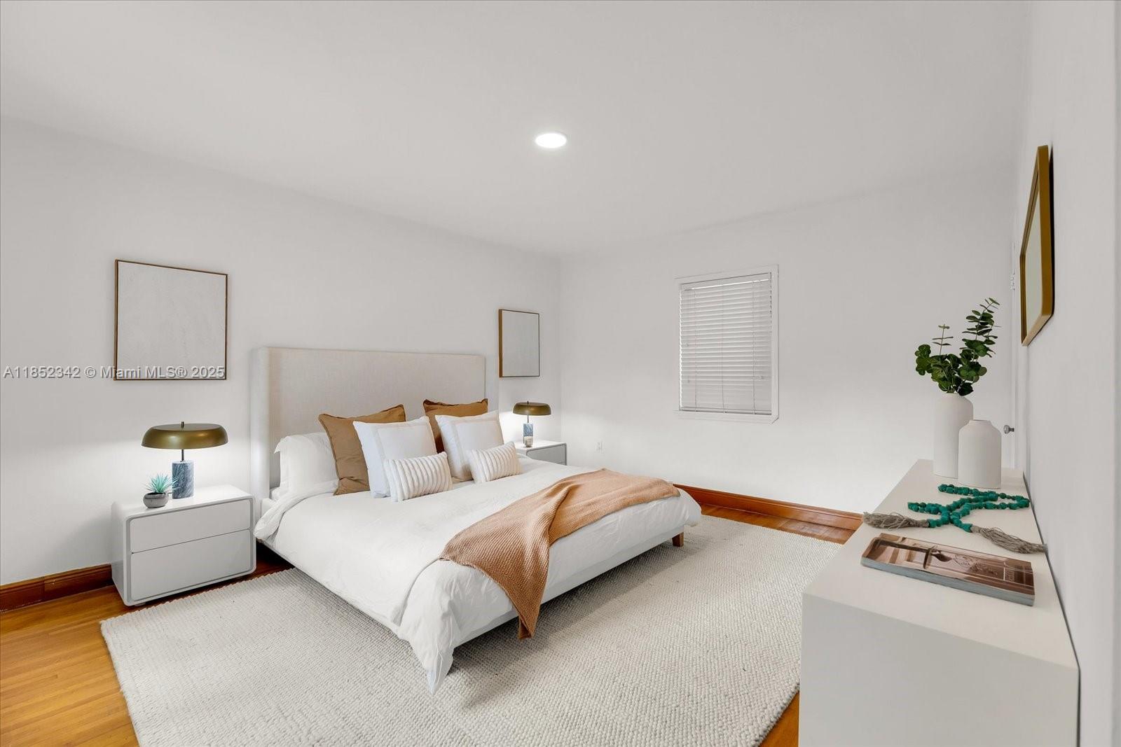 BRICKELL ESTATES - Residential