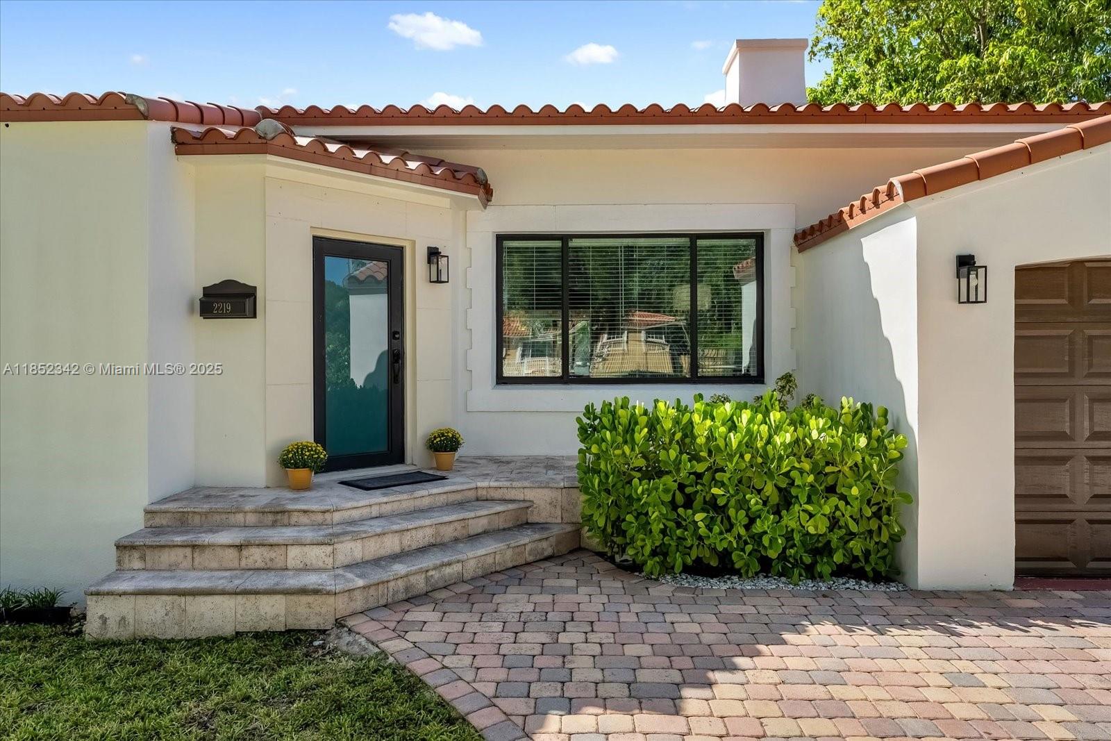BRICKELL ESTATES - Residential