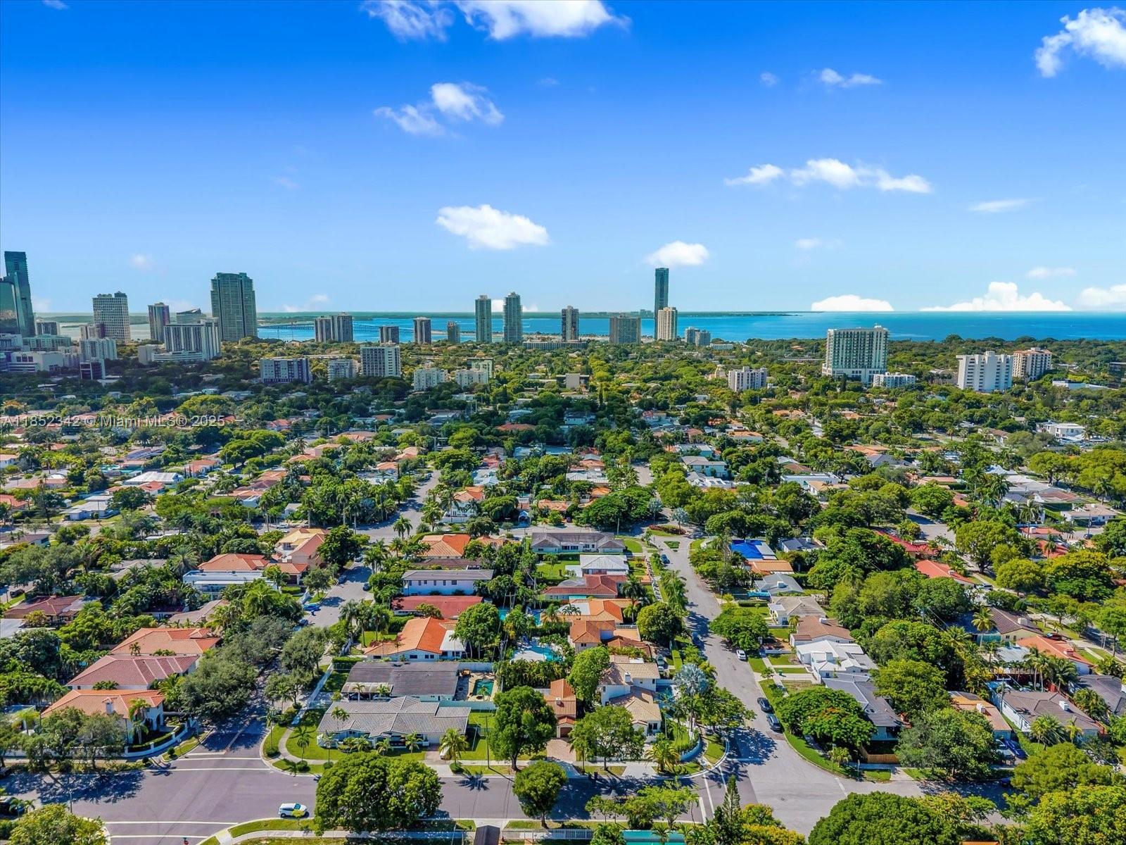 BRICKELL ESTATES - Residential