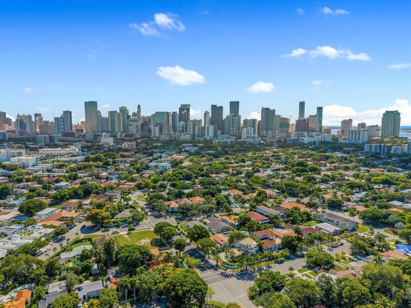 BRICKELL ESTATES - Residential