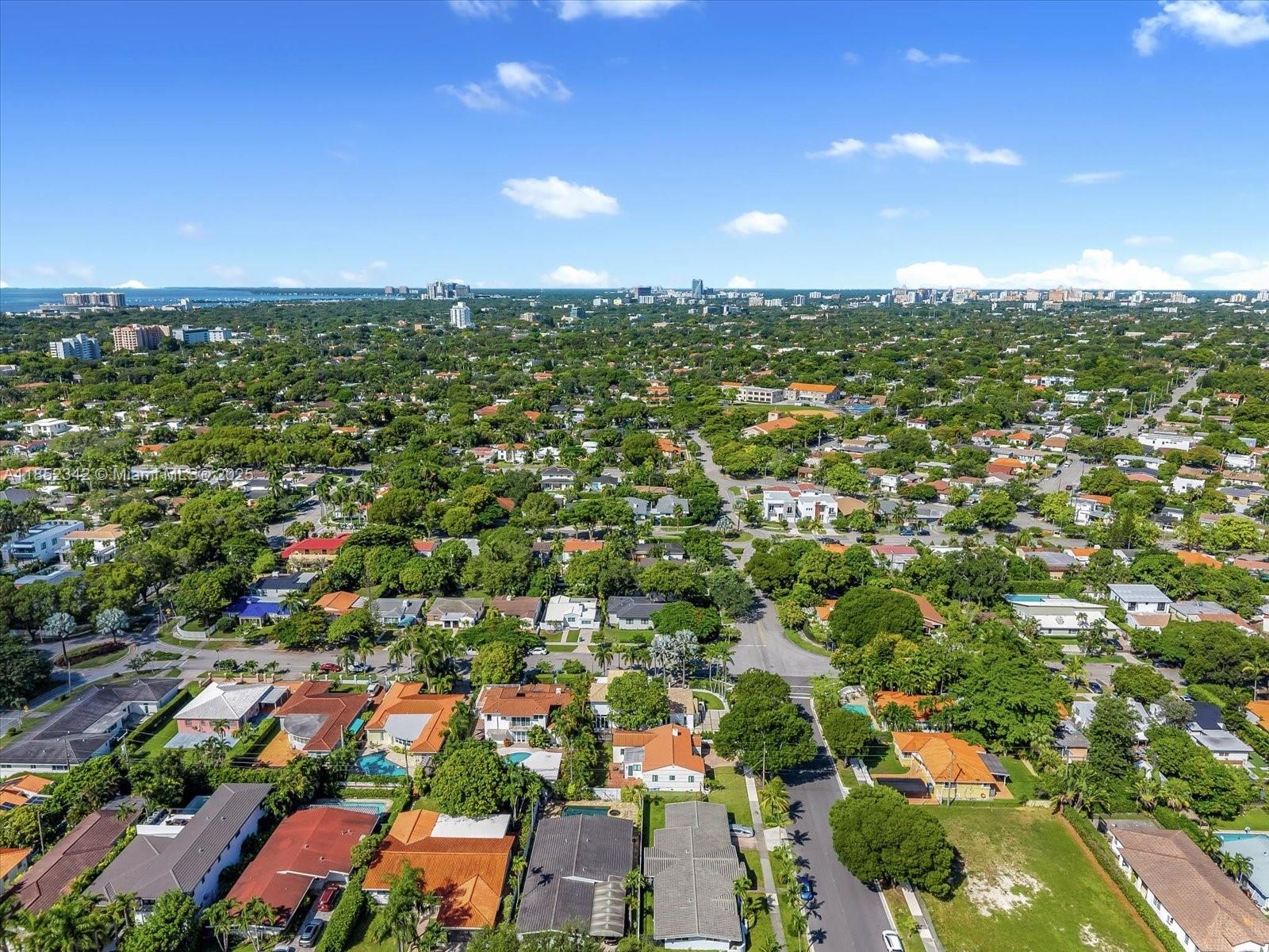 BRICKELL ESTATES - Residential