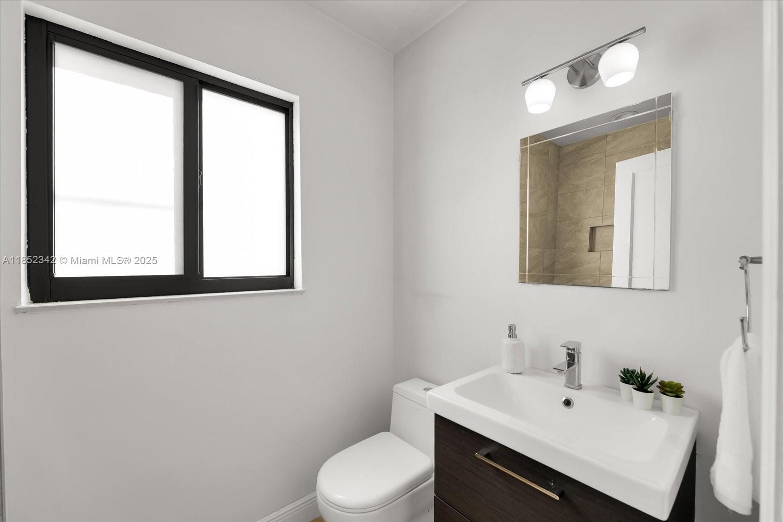 BRICKELL ESTATES - Residential