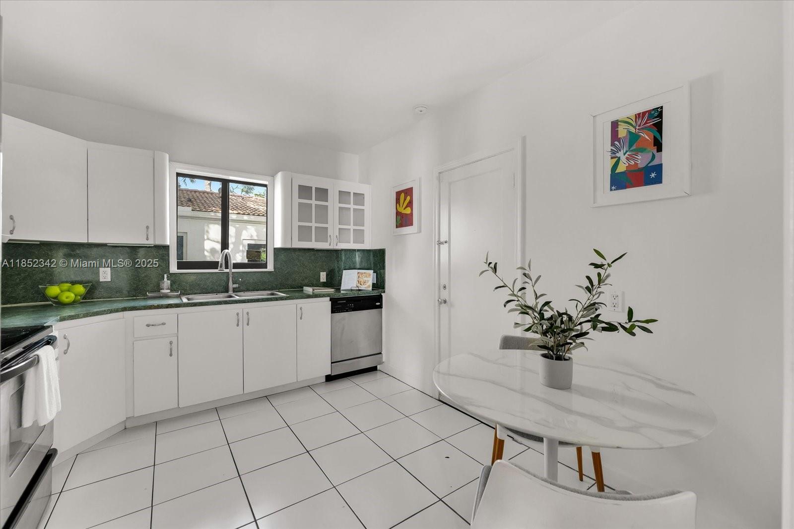 BRICKELL ESTATES - Residential