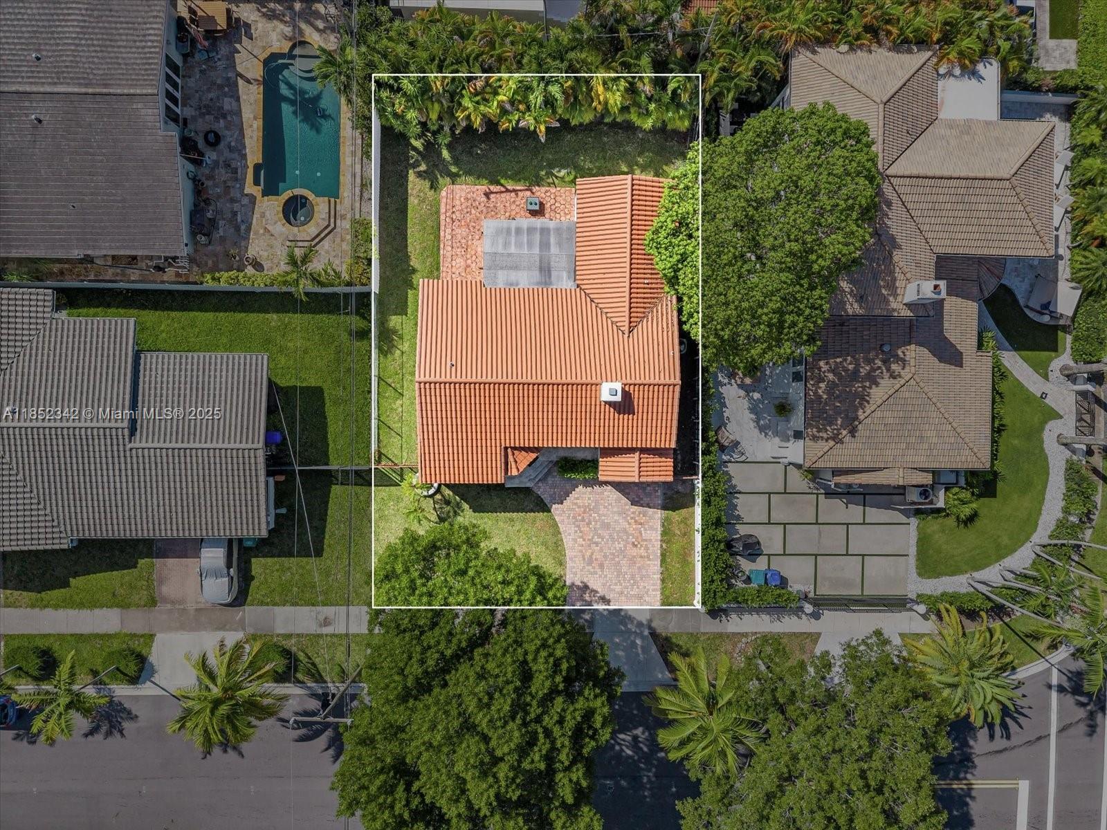 BRICKELL ESTATES - Residential
