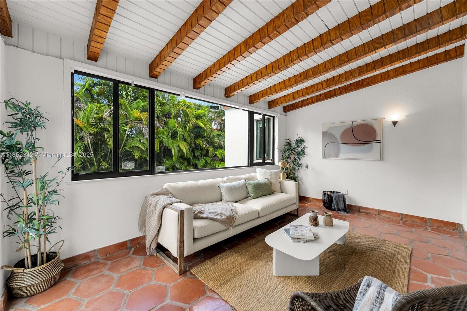 BRICKELL ESTATES - Residential