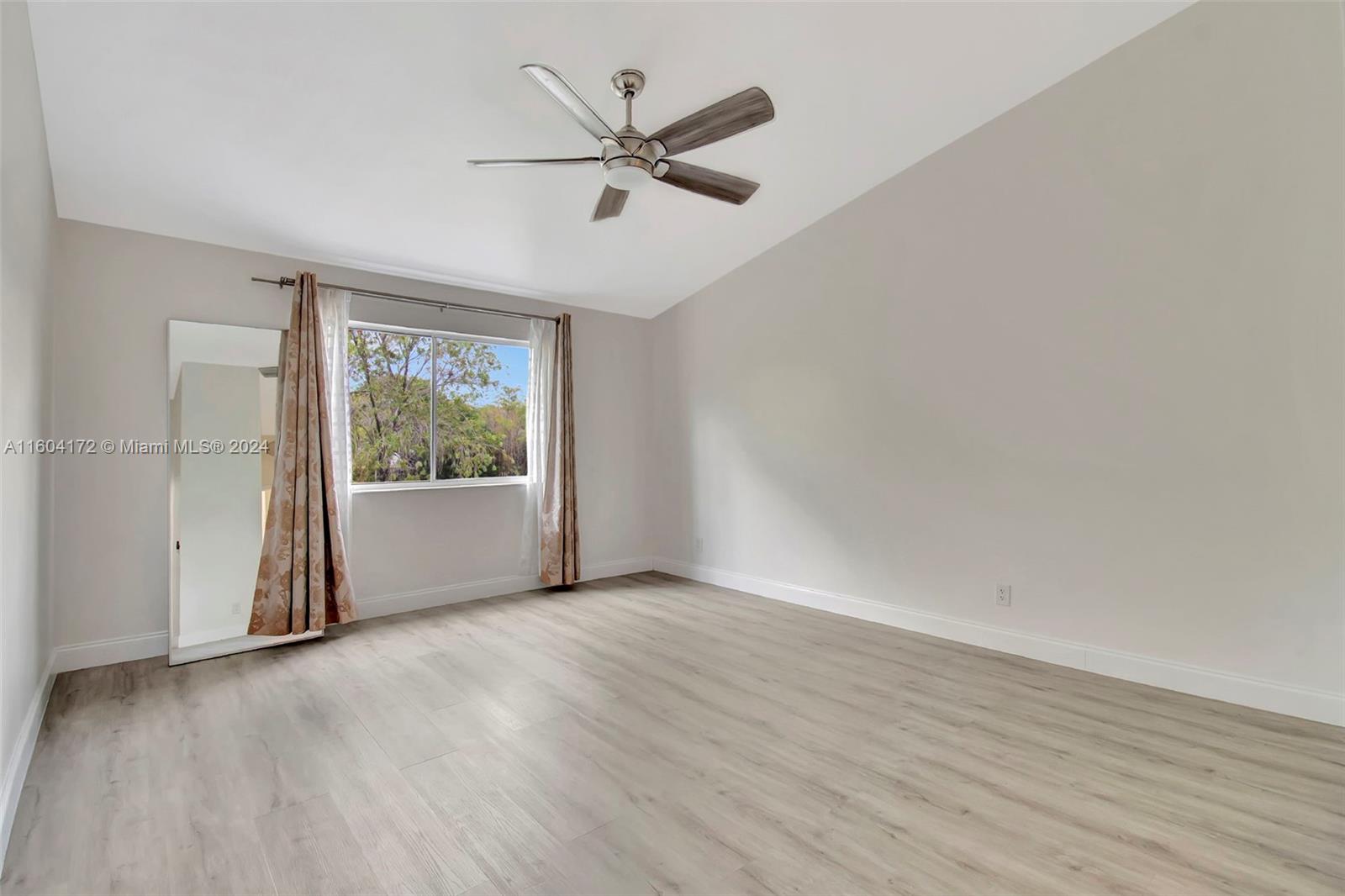MISSION BAY 2 - Residential