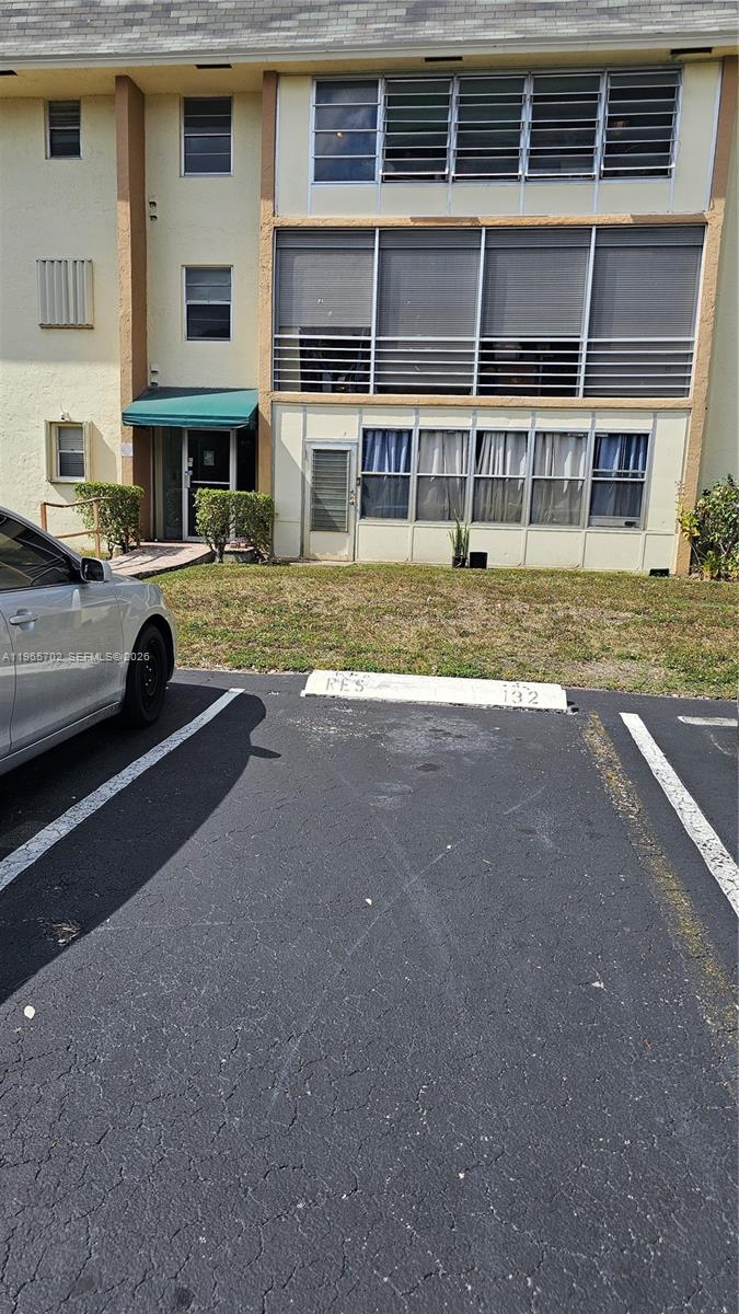 SABAL PALM VILLAGE 2 COND - Residential