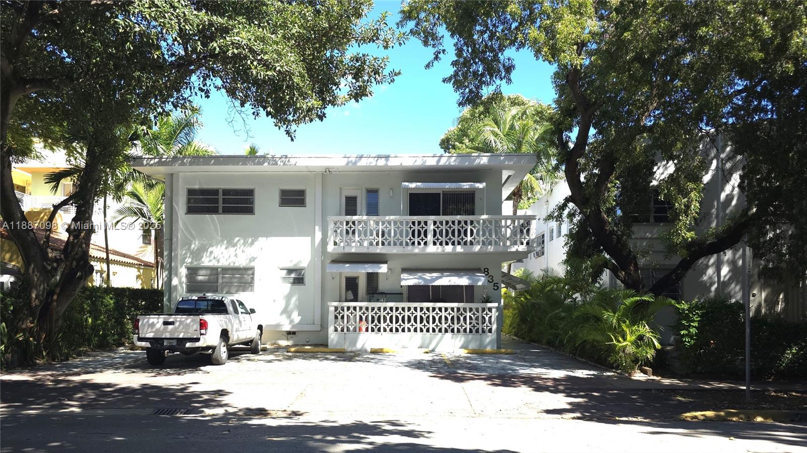 Centrally located in So Be! Cozy studio with 1 bedroom. Unit comes with 1 parking space, not assigned ,and available to use on a first come first serve basis. Walking distance to south beach, So Fi, Flamingo Park and Lincoln Road!
***Tenant occupied until January 2027*** Please request showing with at least 48 hr notice. Call listing agent.