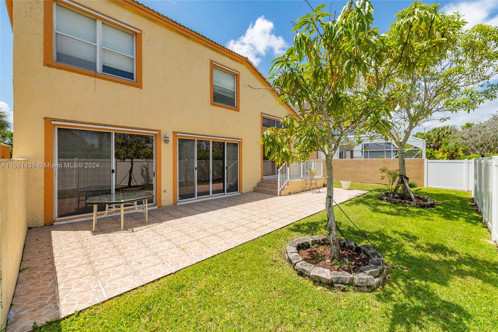 TOWNGATE - Residential