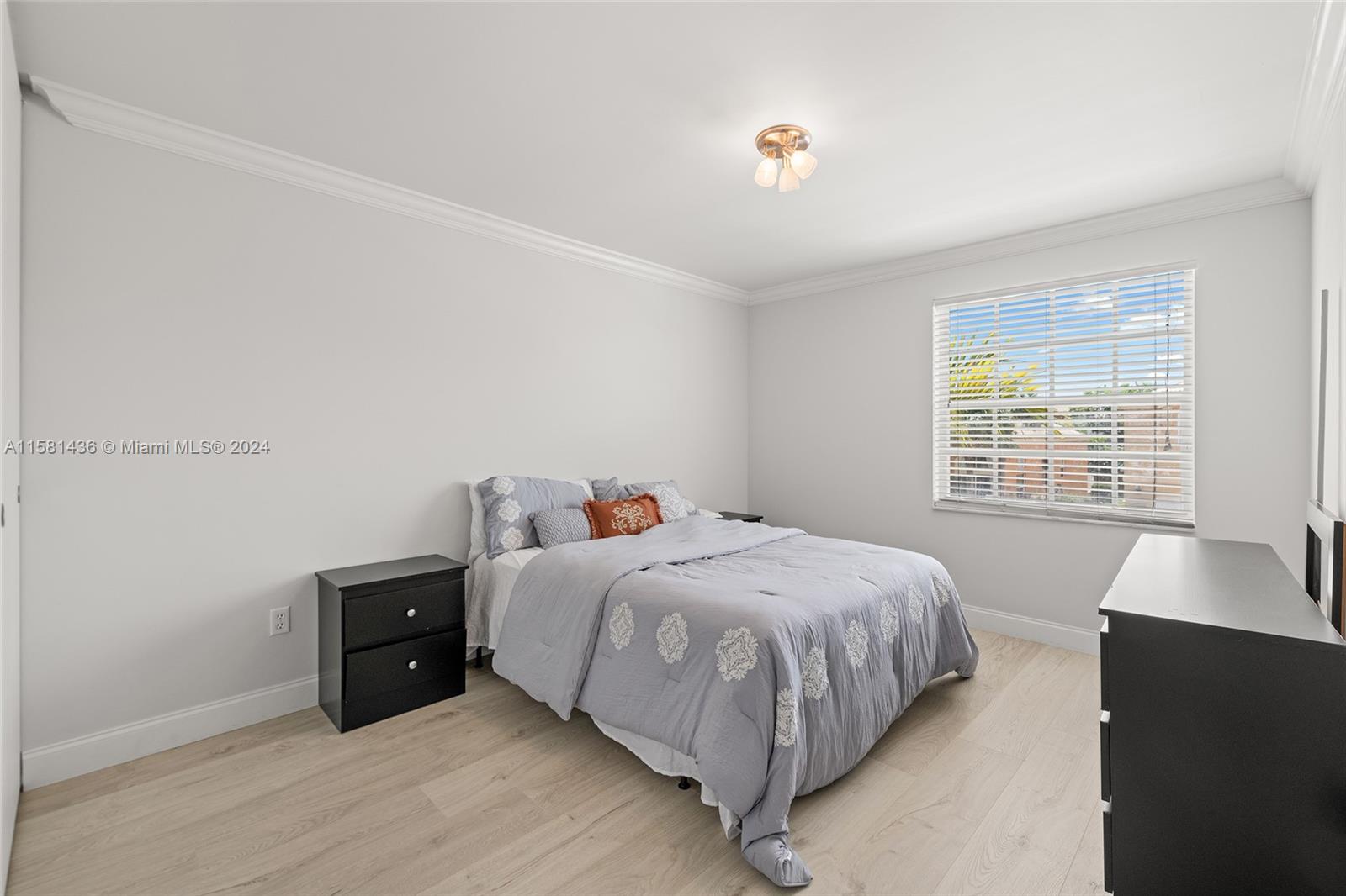 TOWNGATE - Residential