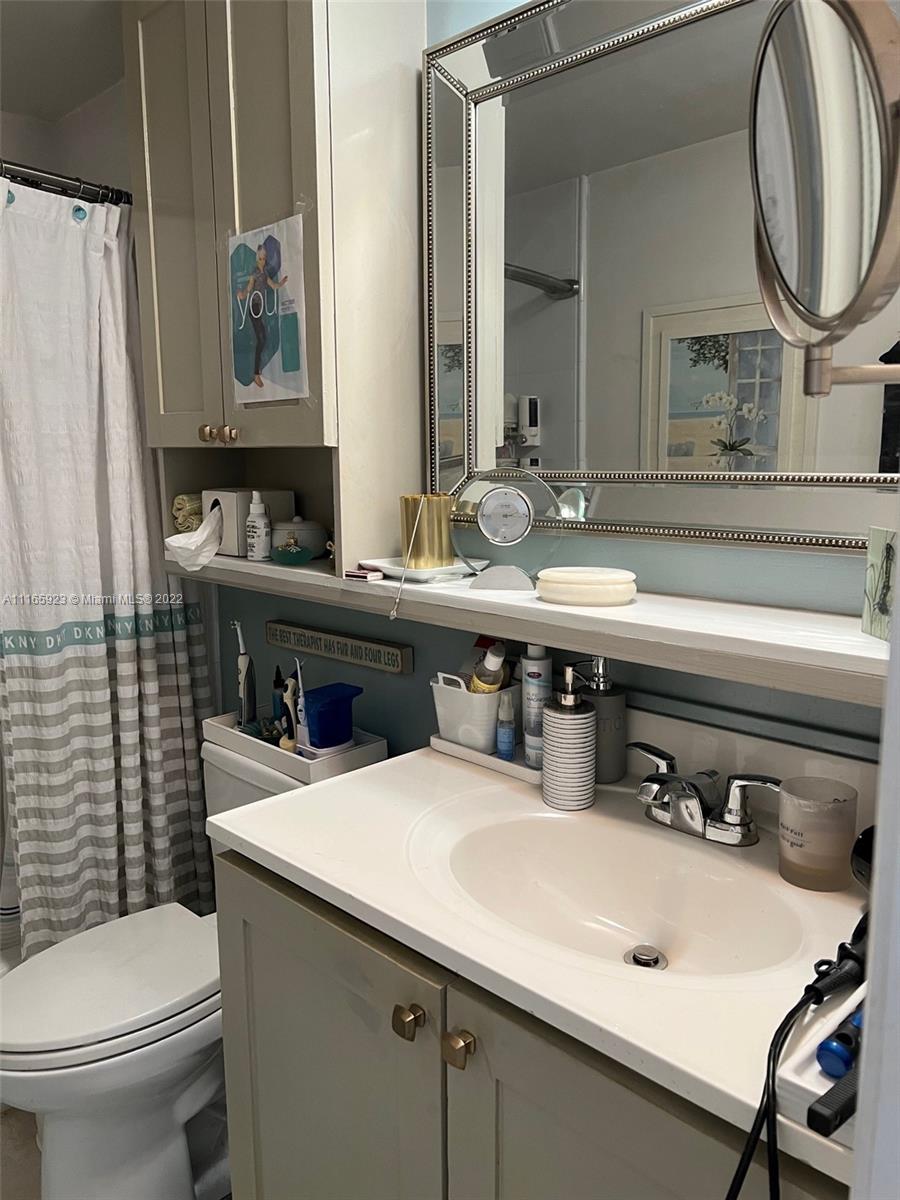 WINDSOR ESTATES NO 3 COND - Residential