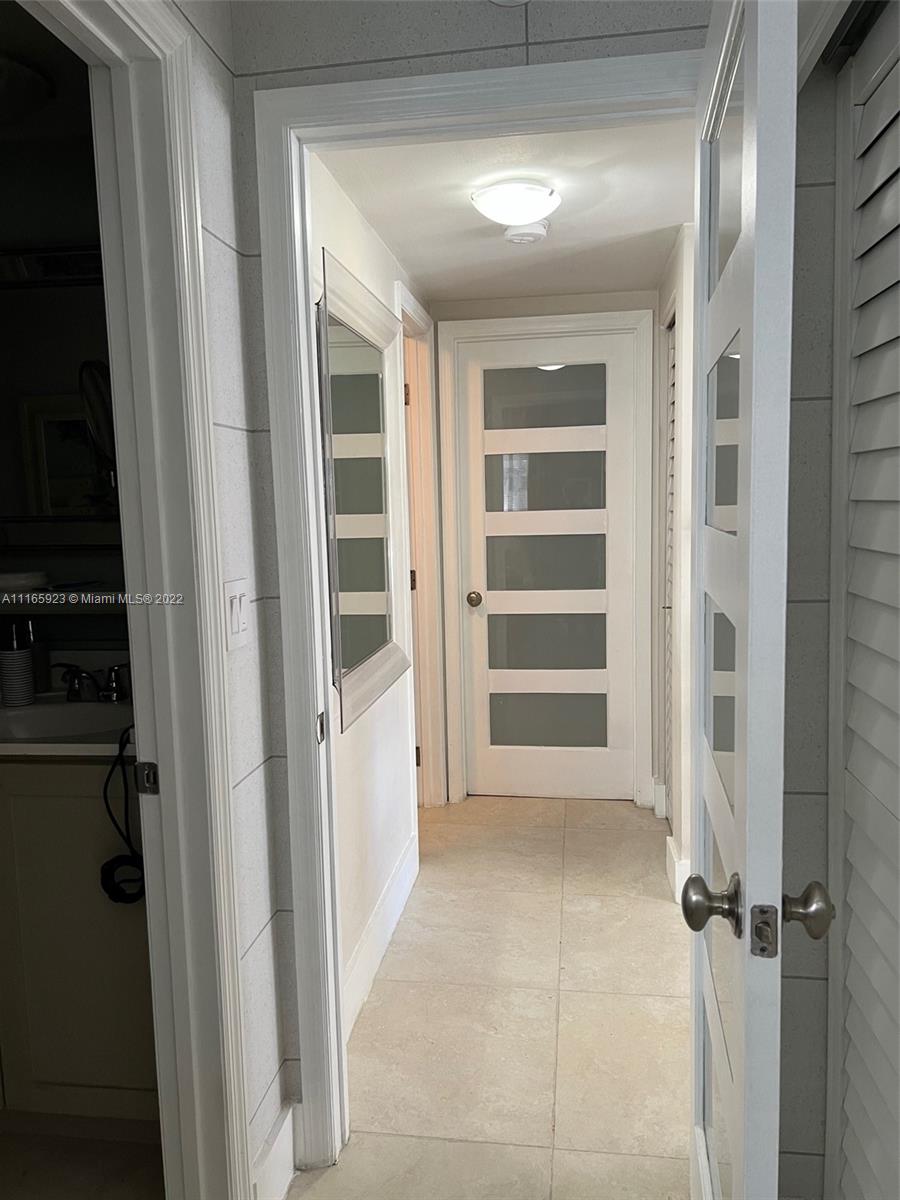WINDSOR ESTATES NO 3 COND - Residential