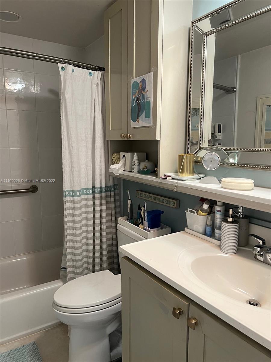 WINDSOR ESTATES NO 3 COND - Residential