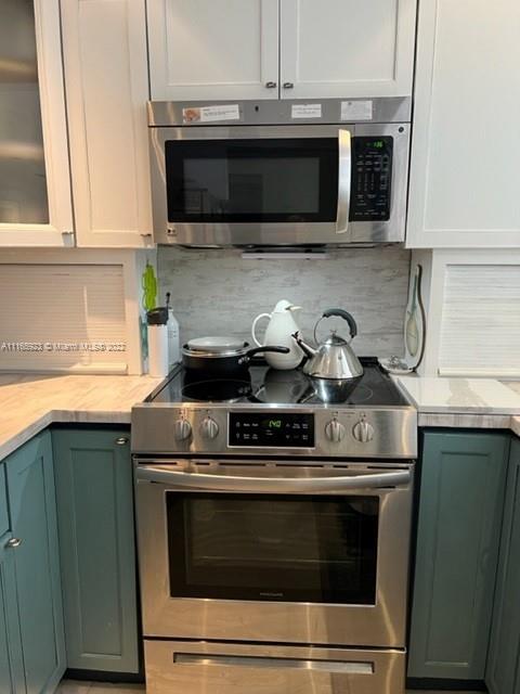 WINDSOR ESTATES NO 3 COND - Residential