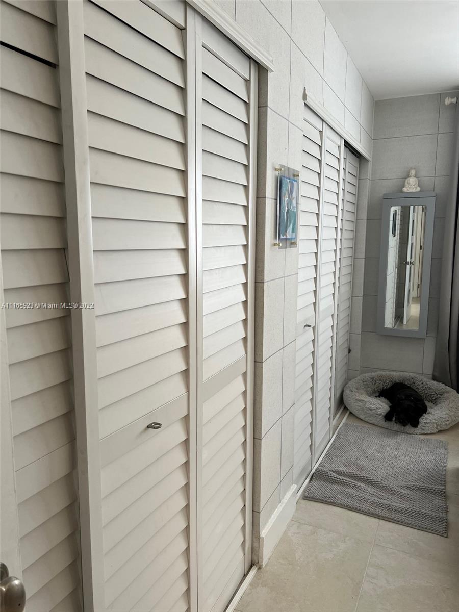 WINDSOR ESTATES NO 3 COND - Residential