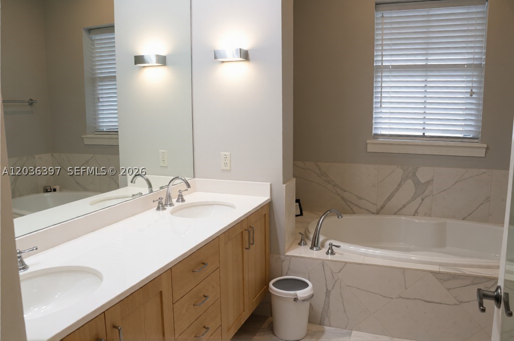 CARLYLE RESIDENCES AT CELE - Residential Lease