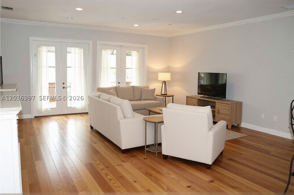 CARLYLE RESIDENCES AT CELE - Residential Lease