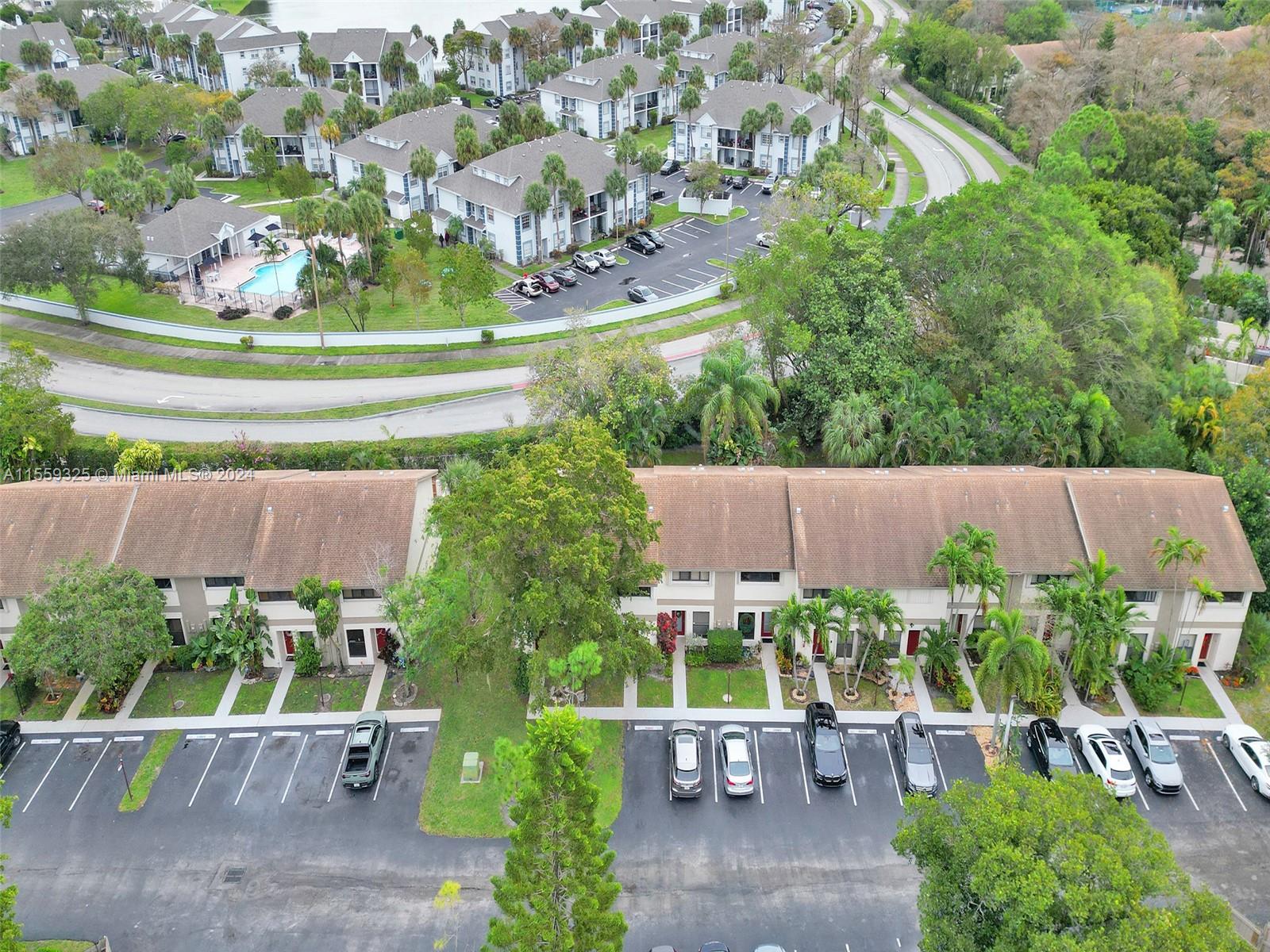 PINES OF OAKLAND FOREST W - Residential