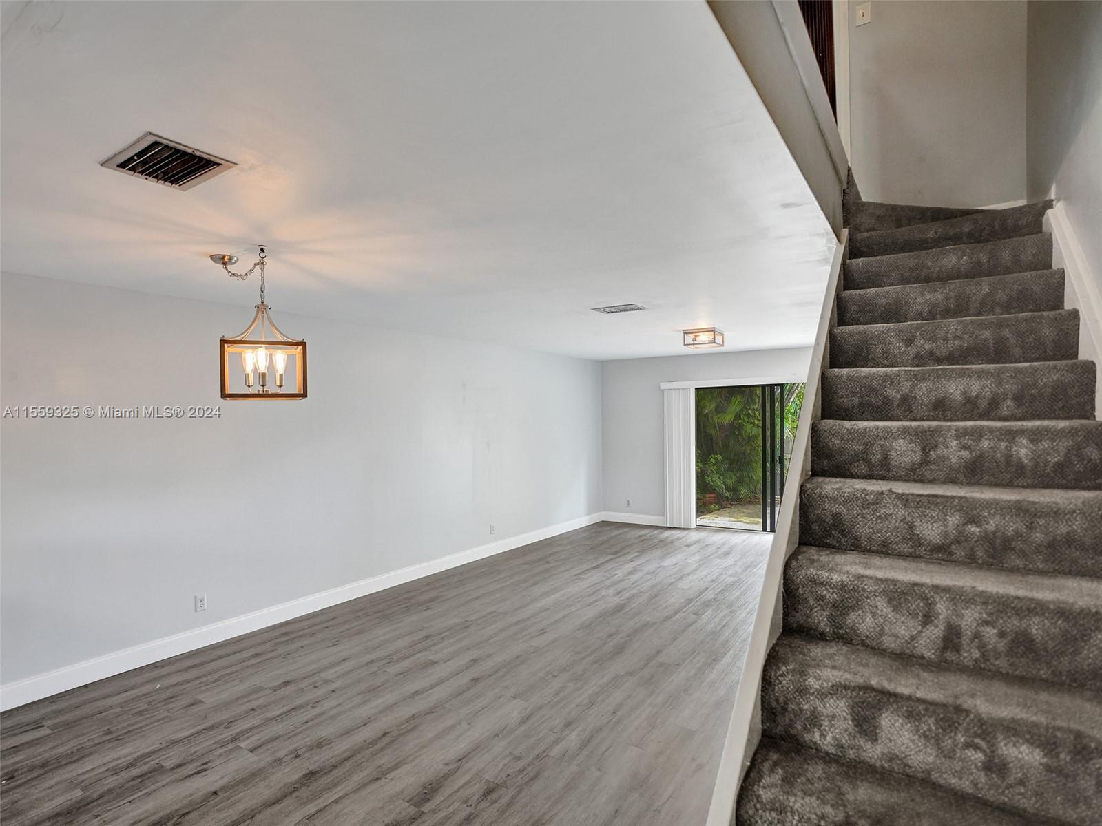 PINES OF OAKLAND FOREST W - Residential