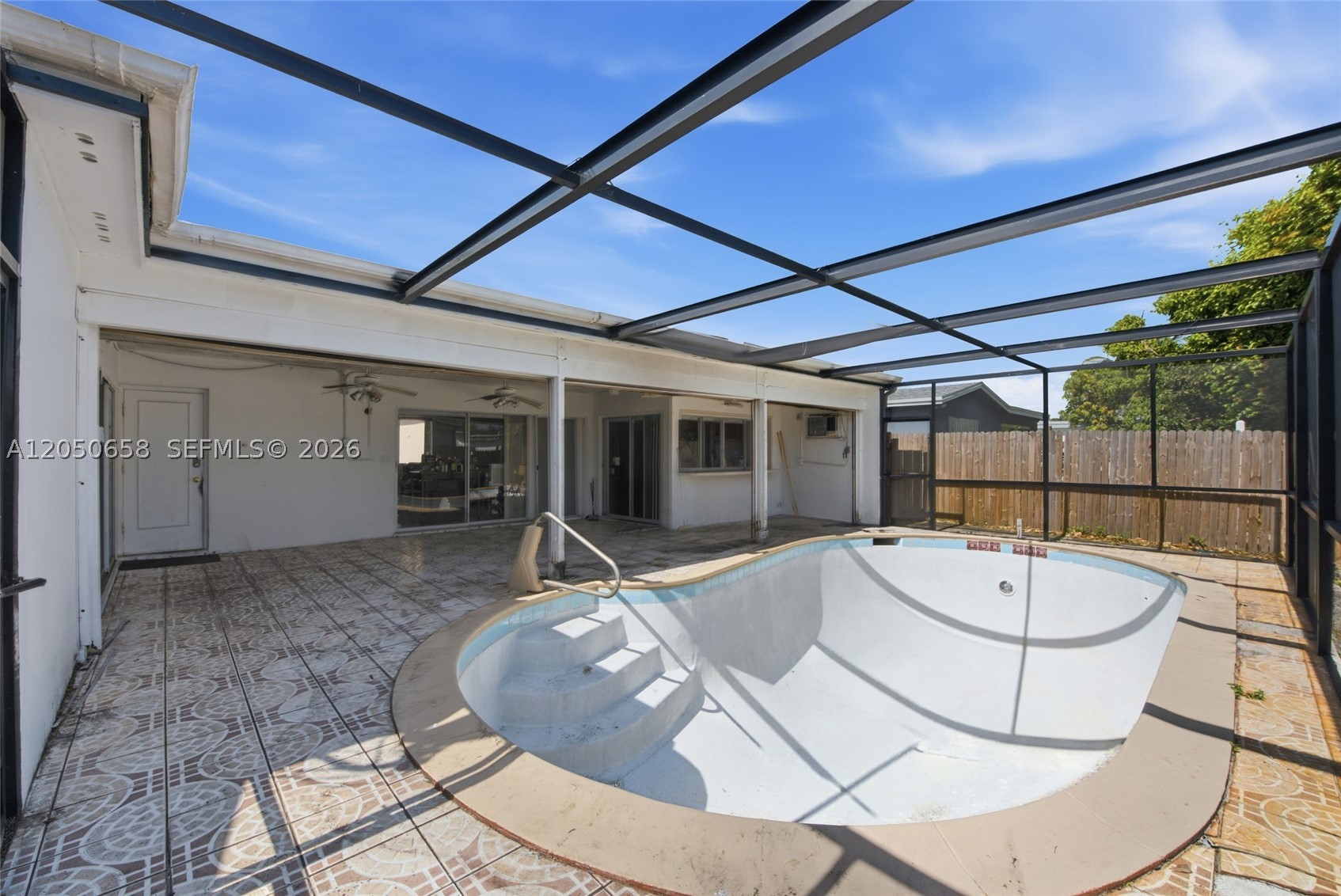 MIRAMAR PARK FIRST ADD - Residential