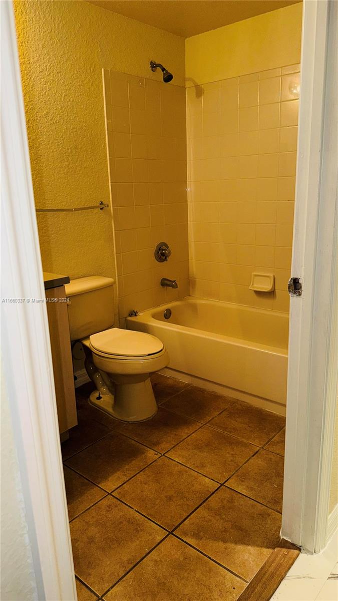 BELMONT AT NORTH LAUDERDA - Residential Lease