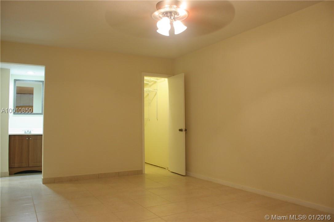 Miami Lakes-Lake Katharin - Residential Lease
