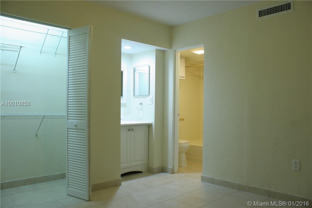 Miami Lakes-Lake Katharin - Residential Lease