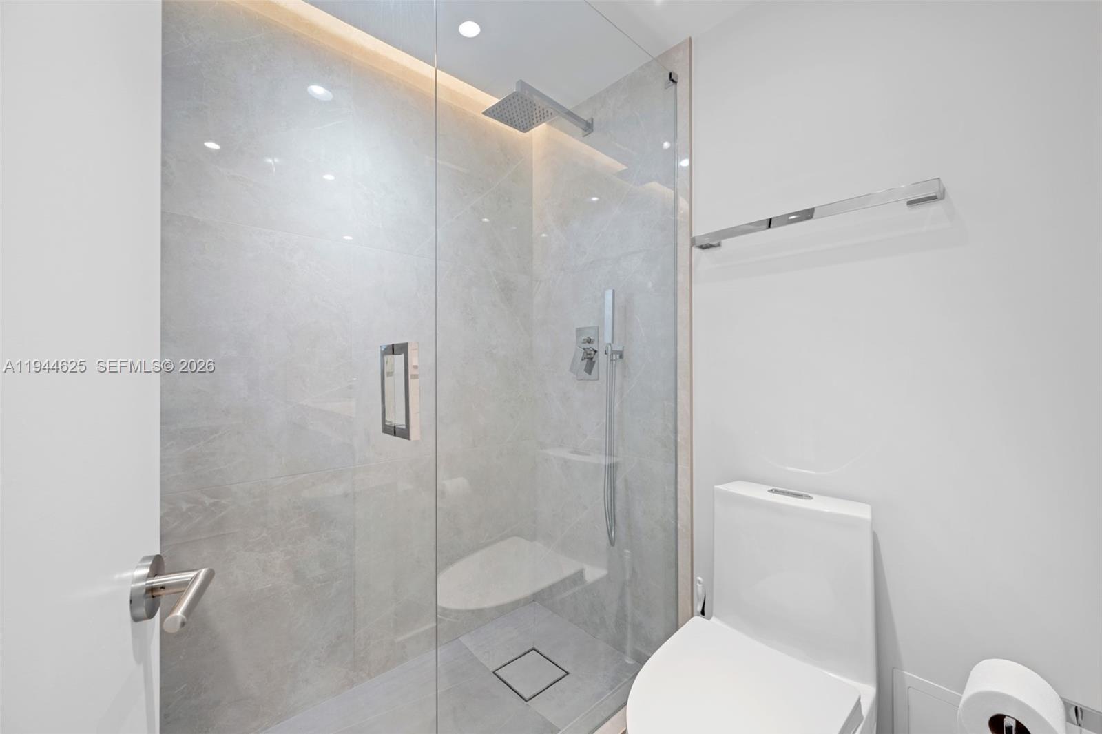 WATERVIEW CONDO - Residential