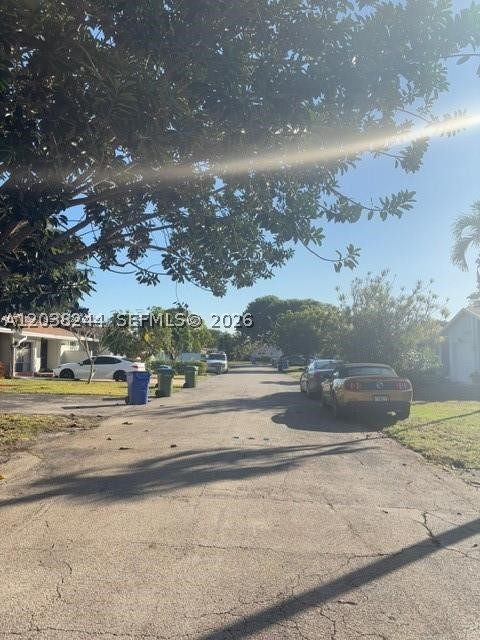LAKEWOOD ON THE GREEN SEC - Residential Lease