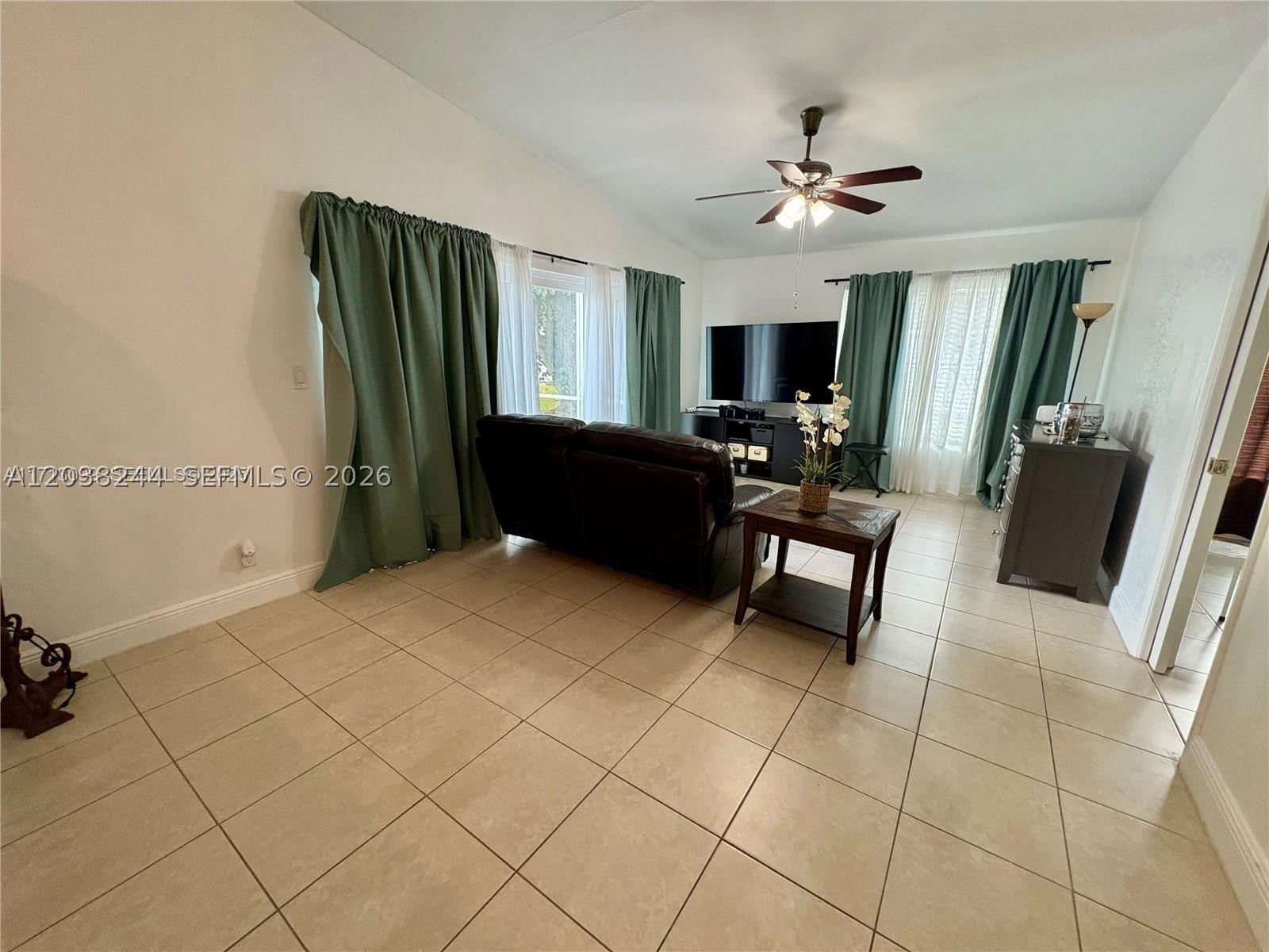 LAKEWOOD ON THE GREEN SEC - Residential Lease
