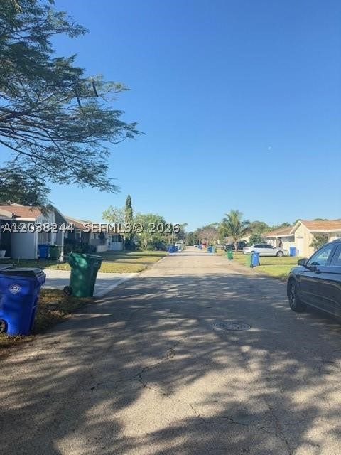 LAKEWOOD ON THE GREEN SEC - Residential Lease