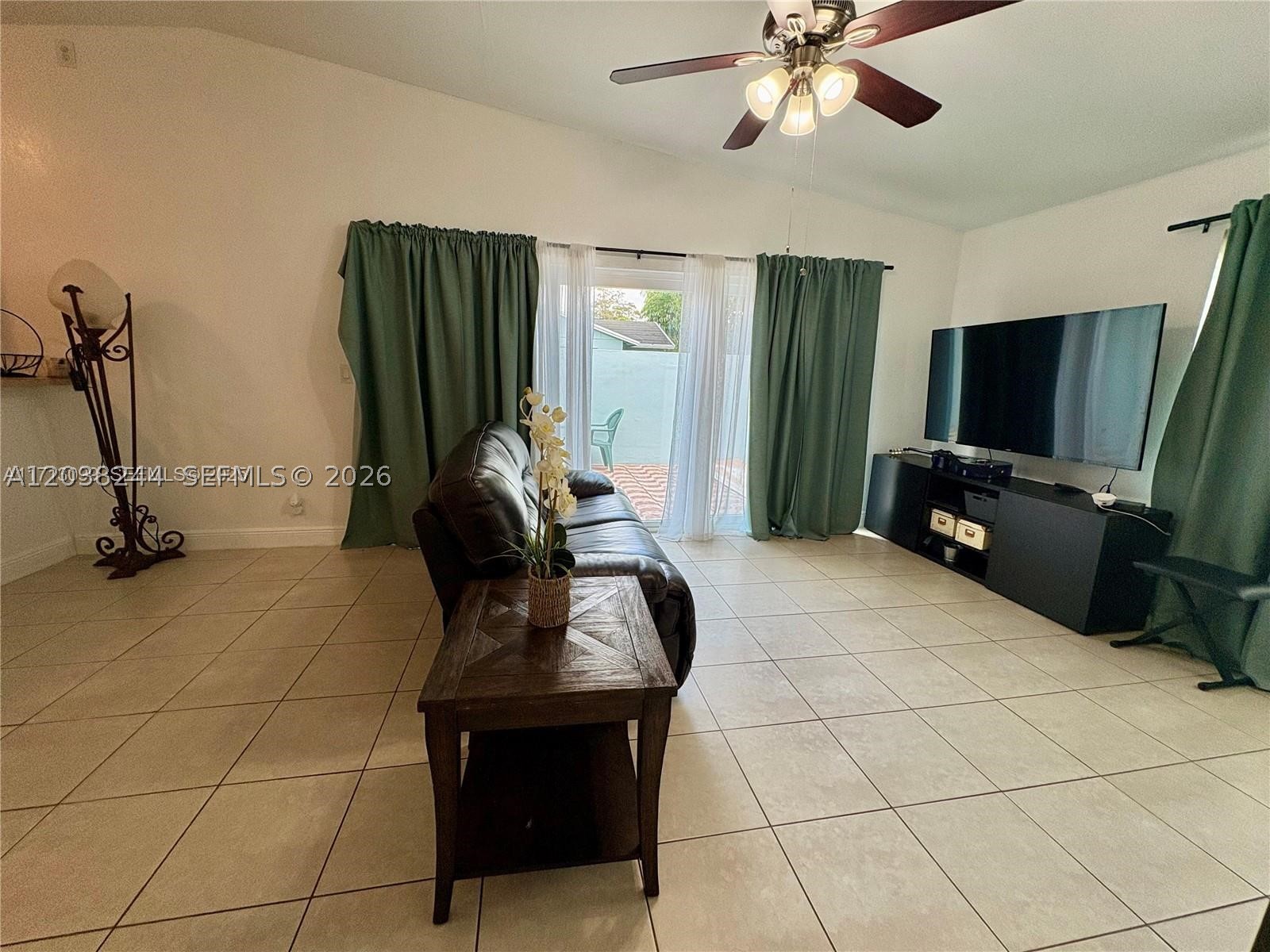 LAKEWOOD ON THE GREEN SEC - Residential Lease