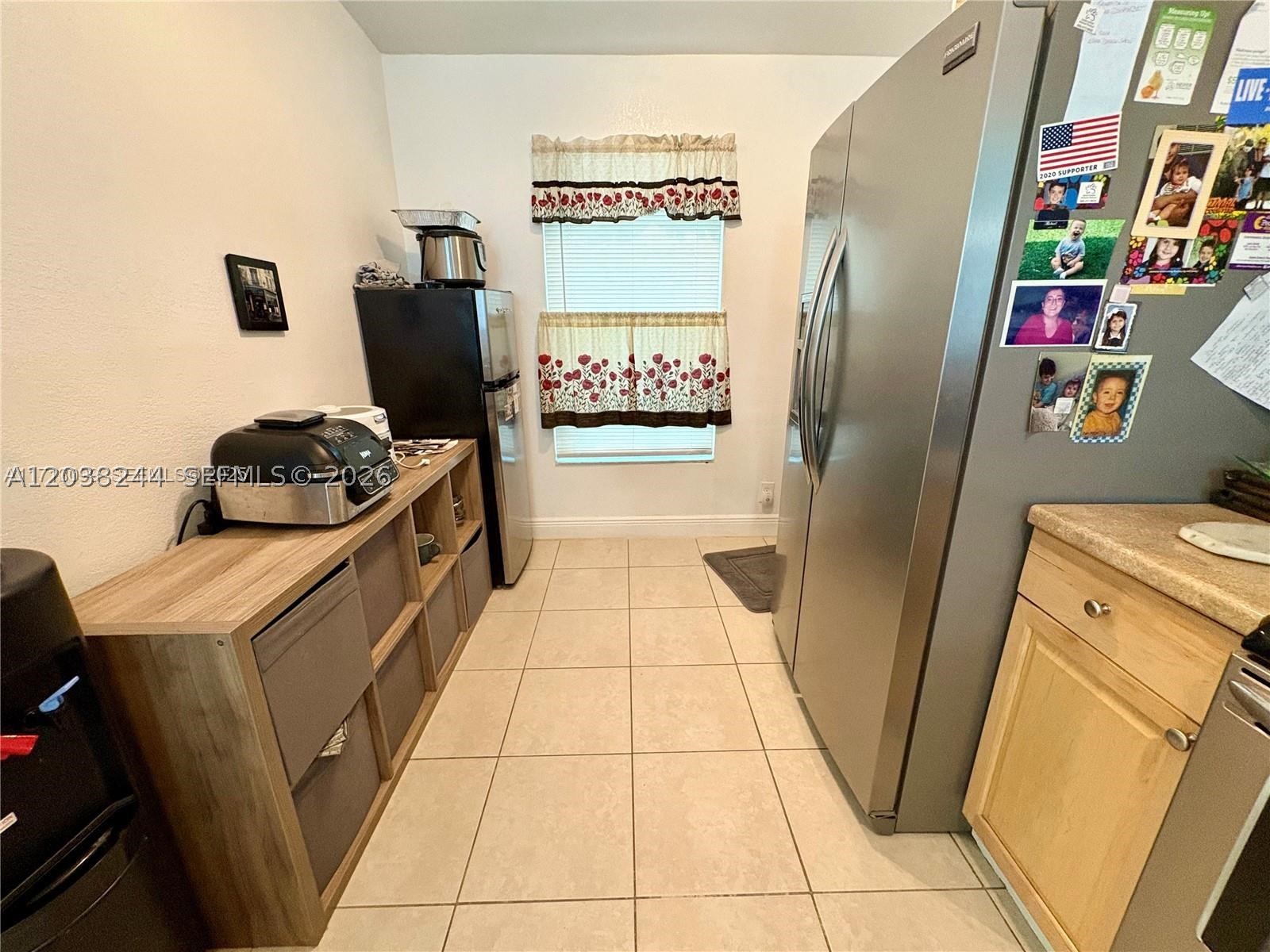 LAKEWOOD ON THE GREEN SEC - Residential Lease