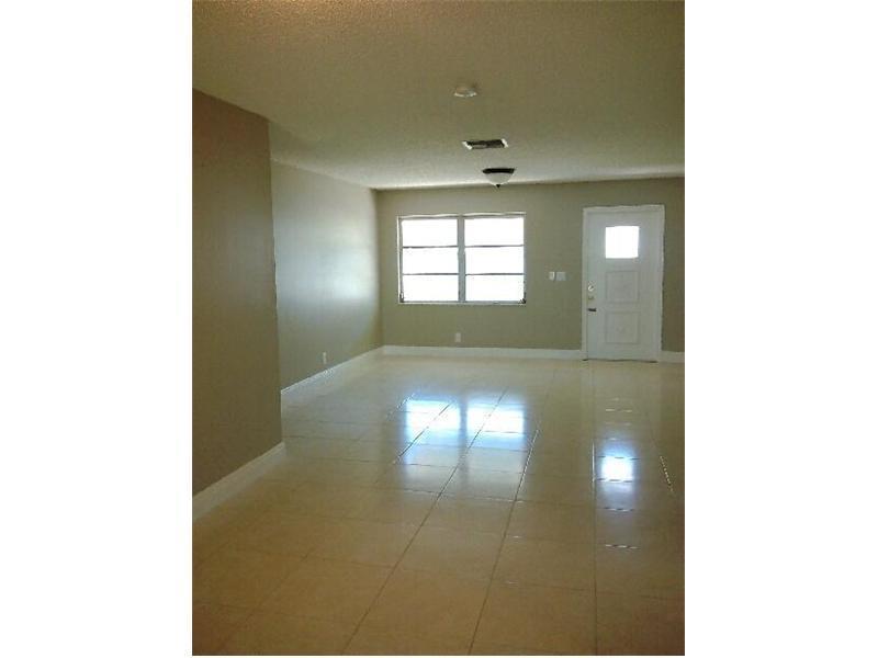 LAUDERDALE WEST 3 - Residential