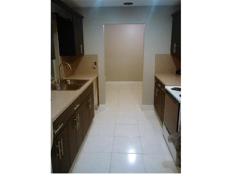 LAUDERDALE WEST 3 - Residential