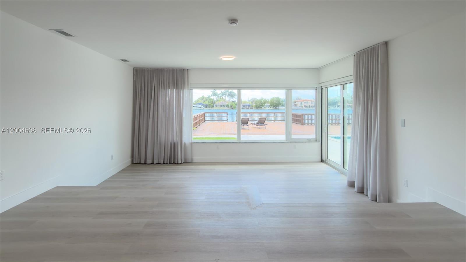 BISCAYNE POINT - Residential