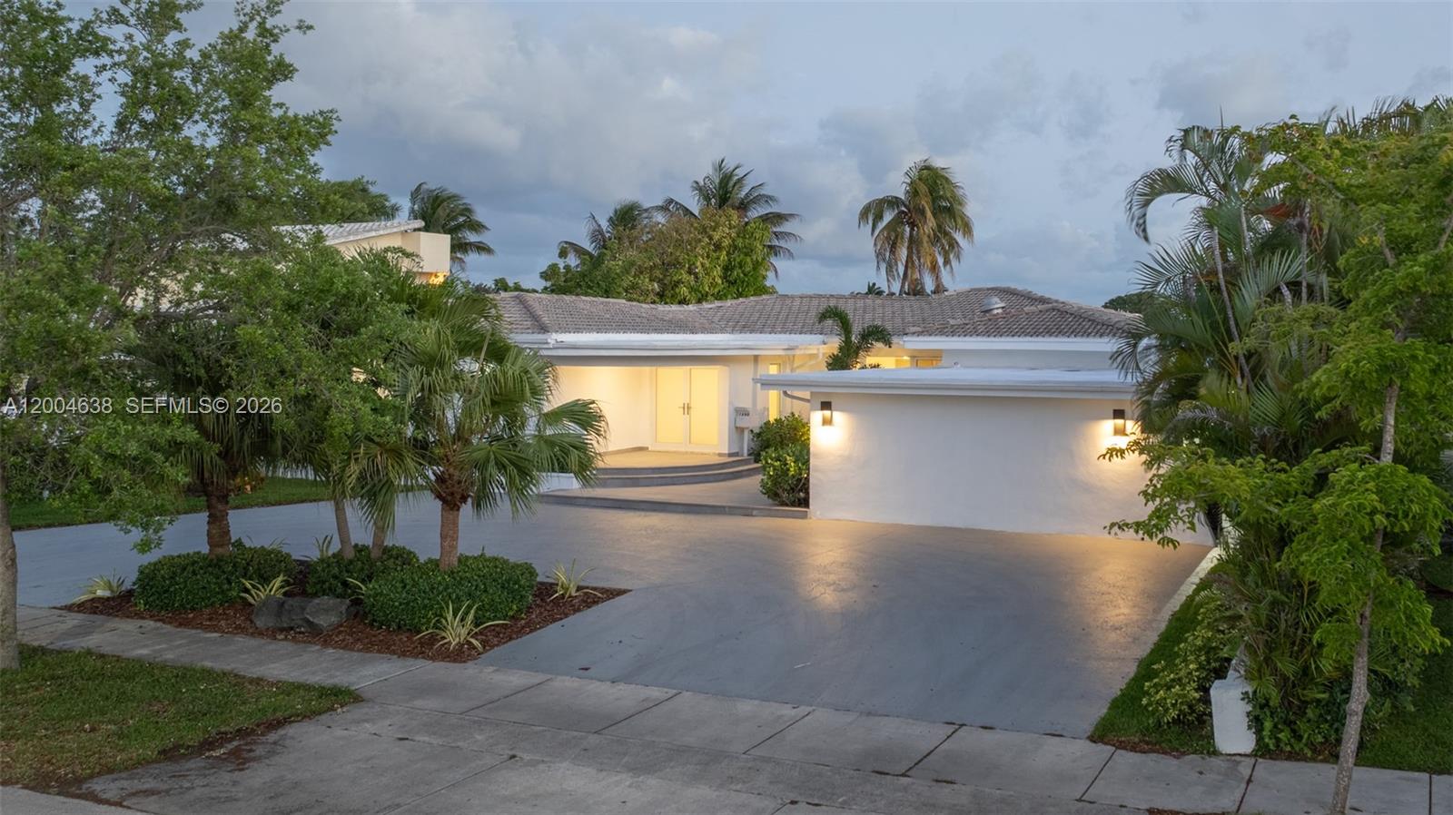 BISCAYNE POINT - Residential