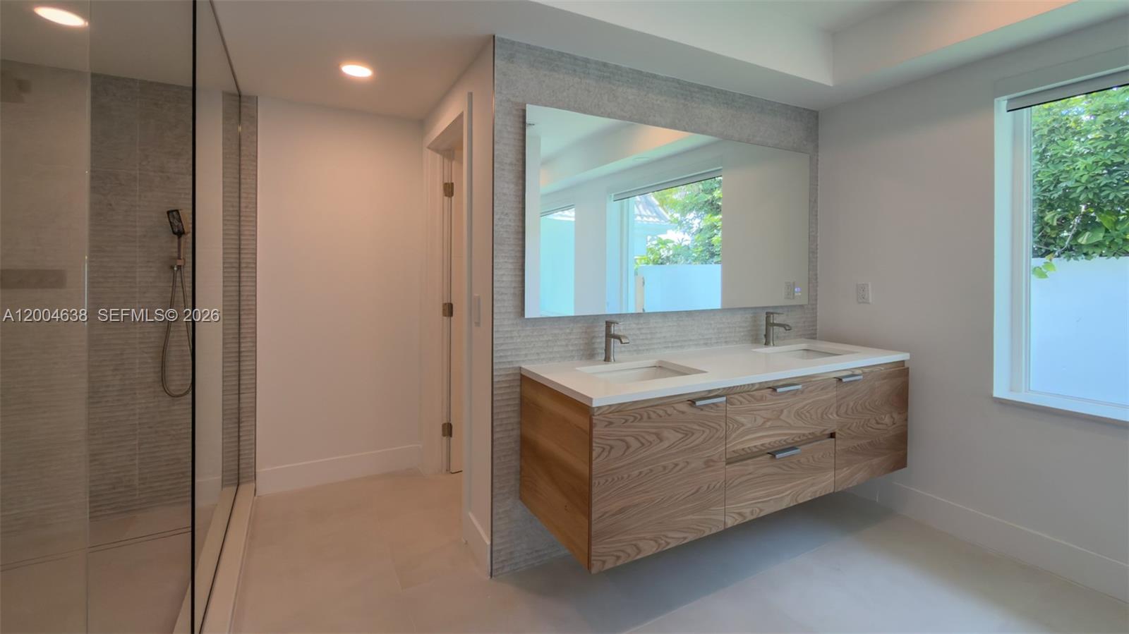 BISCAYNE POINT - Residential